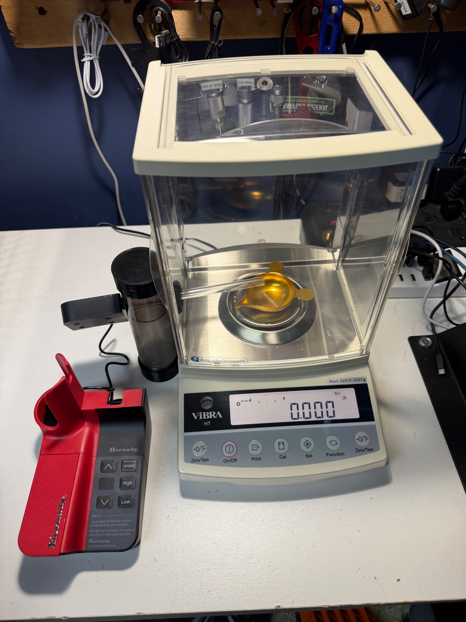 Photo of REDUCED!!!! VIBRA HTR 220E Lab quality scale