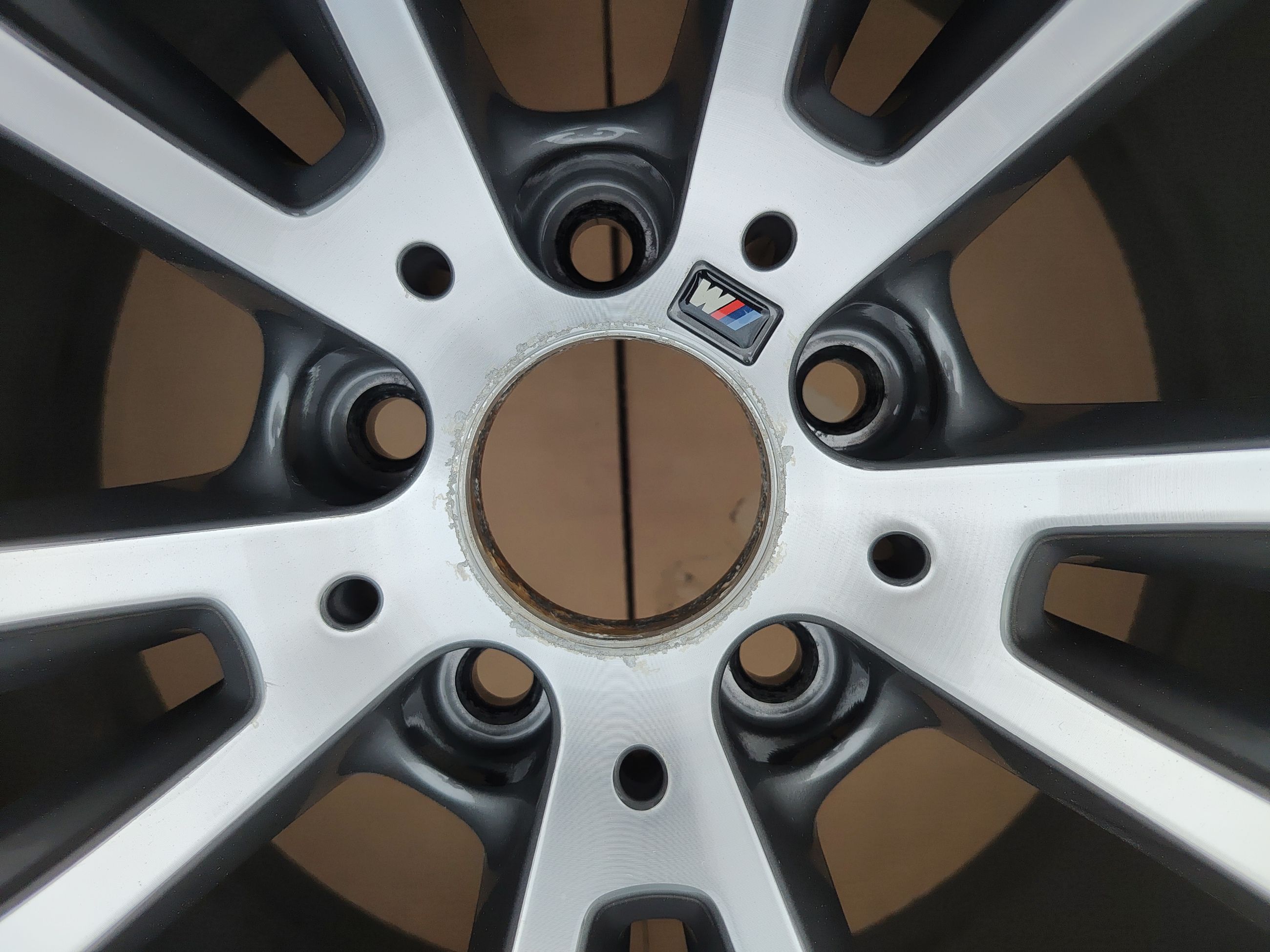 FS: ONE OEM 2014 and up BMW X5 M PERFORMANCE 20inch ALLOY WHEEL - 2 - 1772222594113_IMG_20251118_113624_1