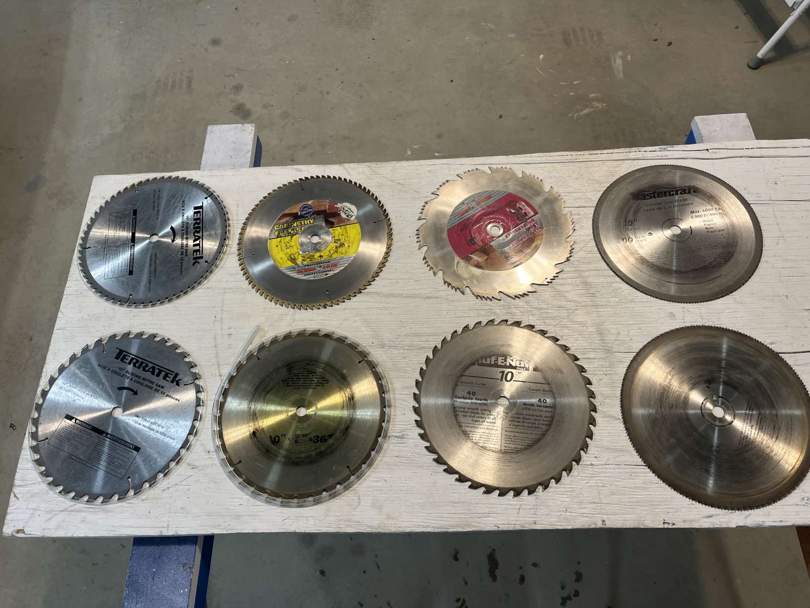 Photo of 10” circular saw blades