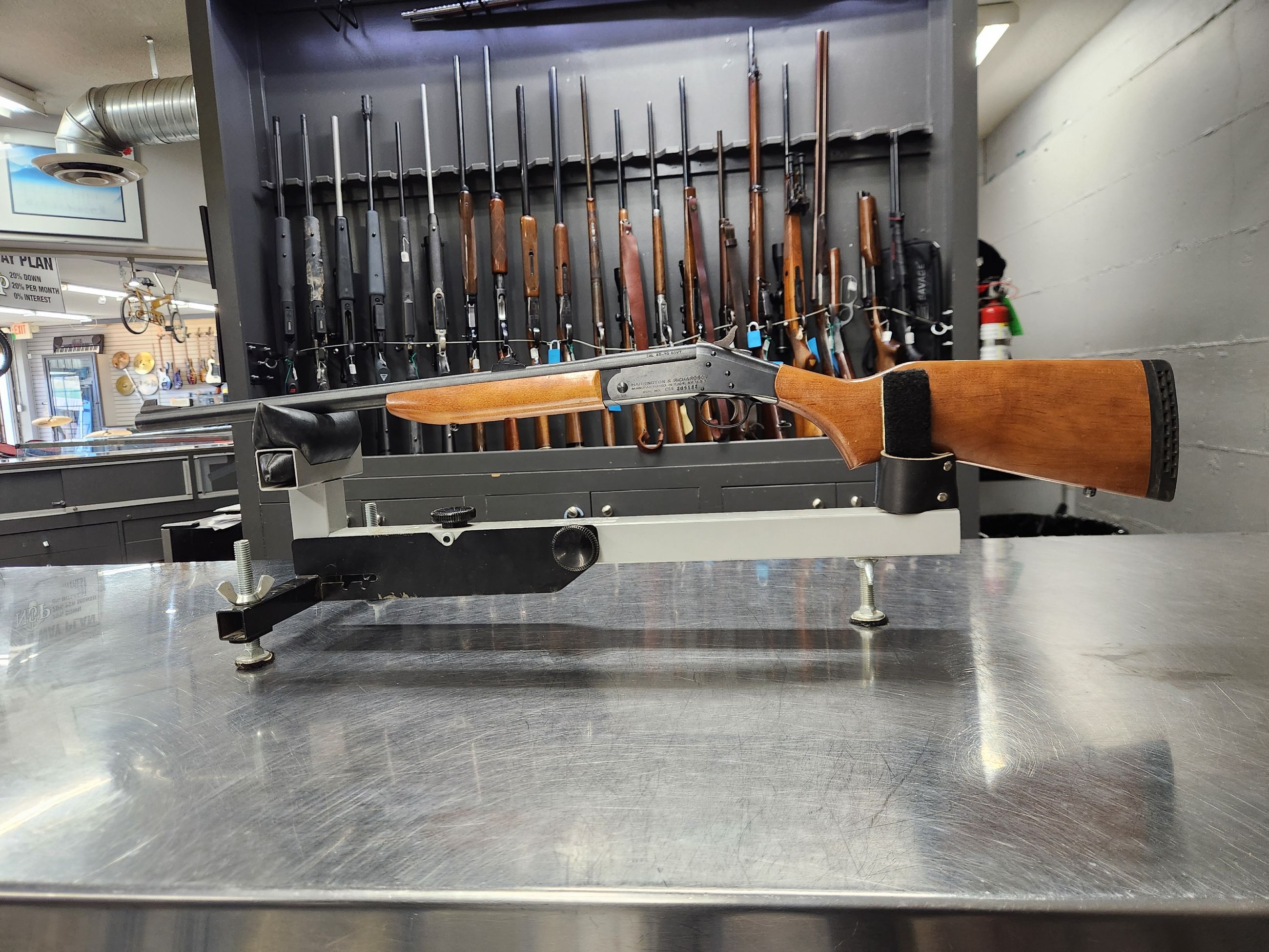 Photo of Harrington & Richardson 45-70 Handi-Rifle