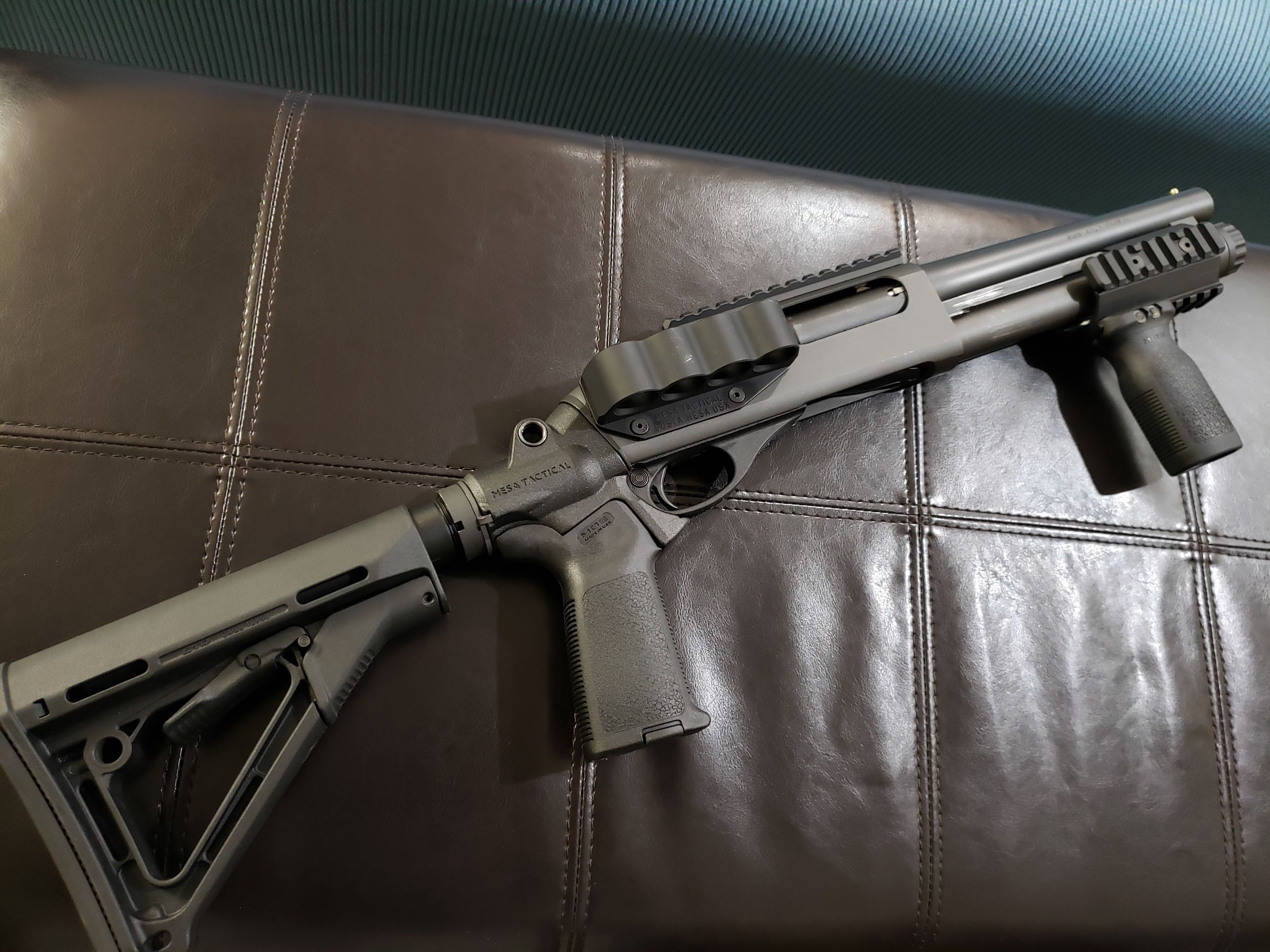 Photo of *Custom* Dlask Arms Remington 870 'Super Shorty' 8.5" Pump-Action Shotgun (w/ Mesa Tactical & Magpul Upgrades) *Non-Restricted*