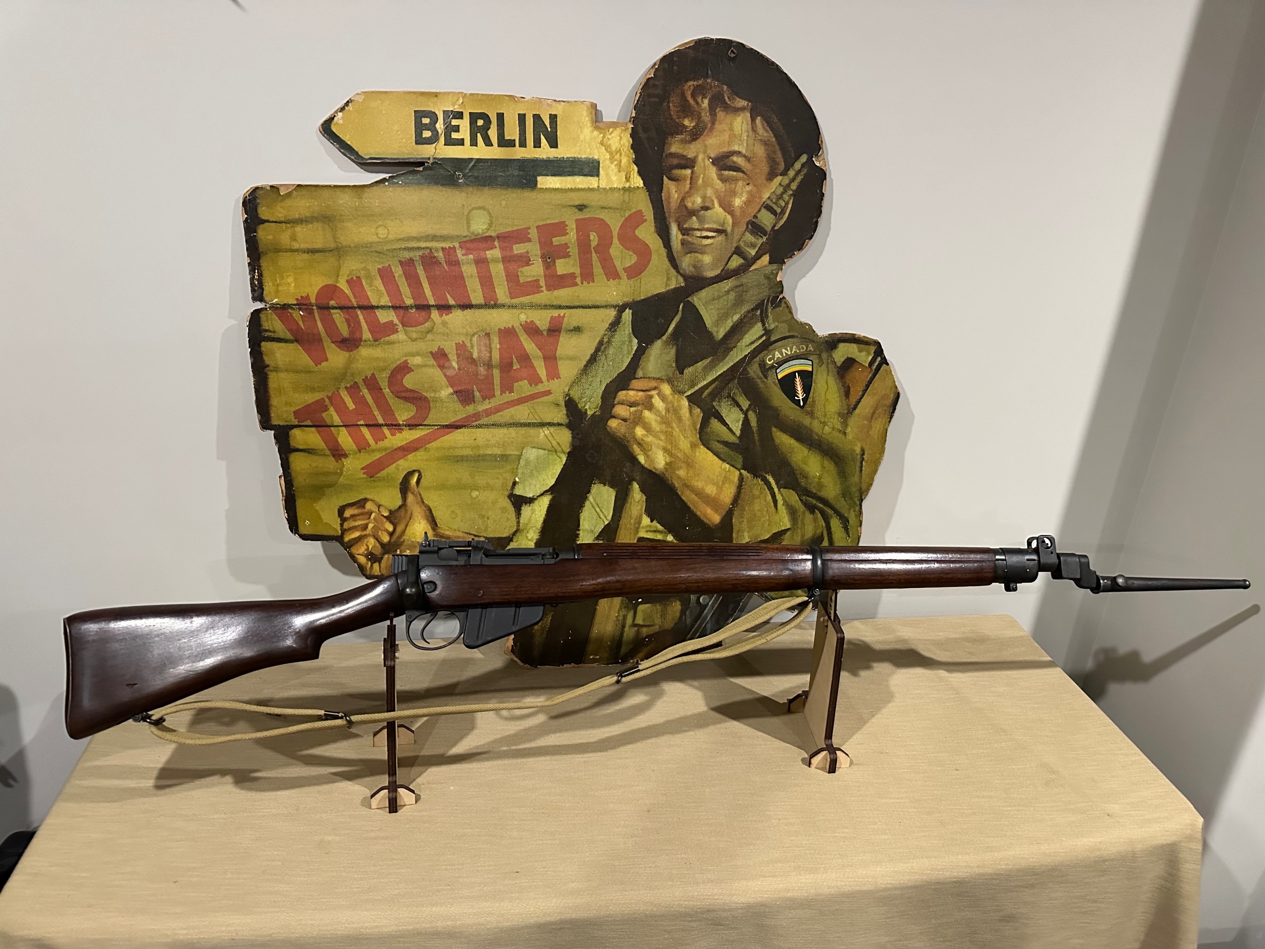 Photo of WW2 US Property Savage 1942 No.4 Lee Enfield Numbers Matching