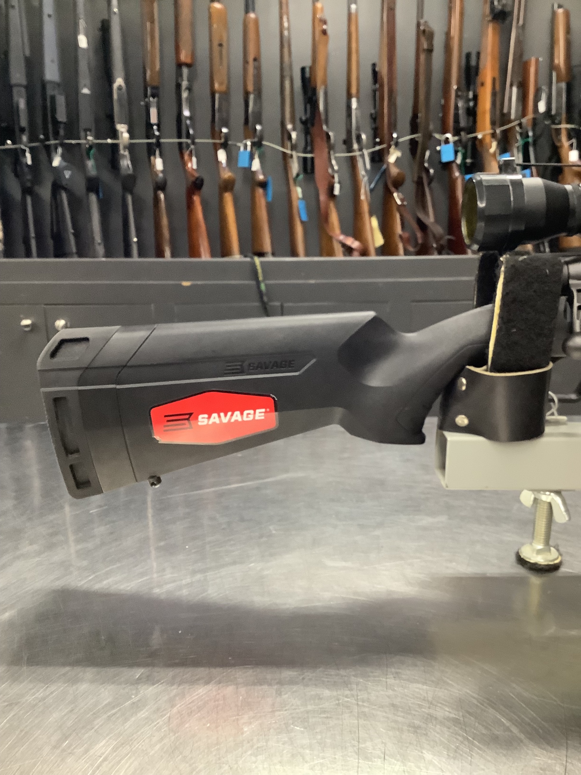 Photo of Savage Axis .243 WIN w/ Weaver Scope 