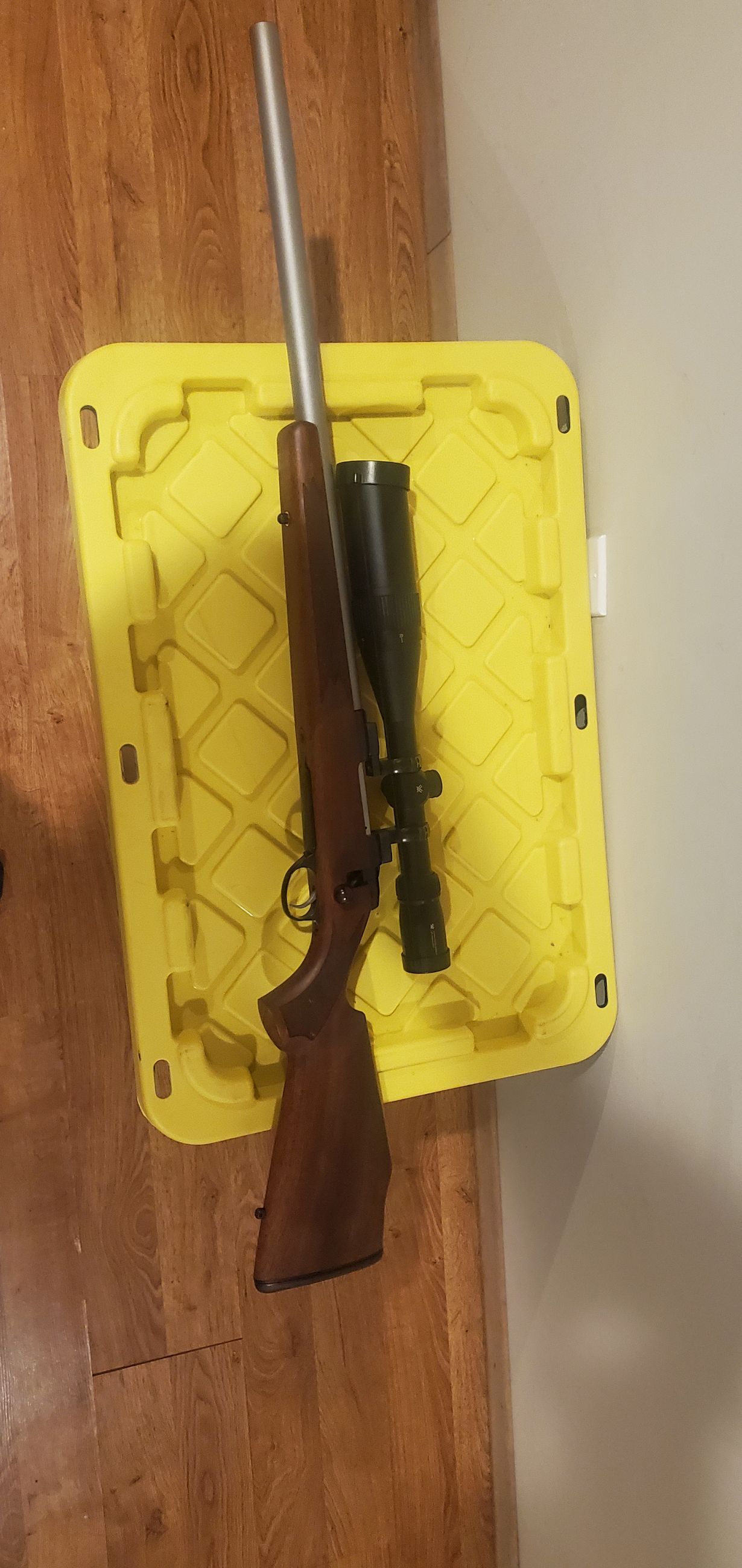 Photo of sako 85 22-250 heavy barrel left hand