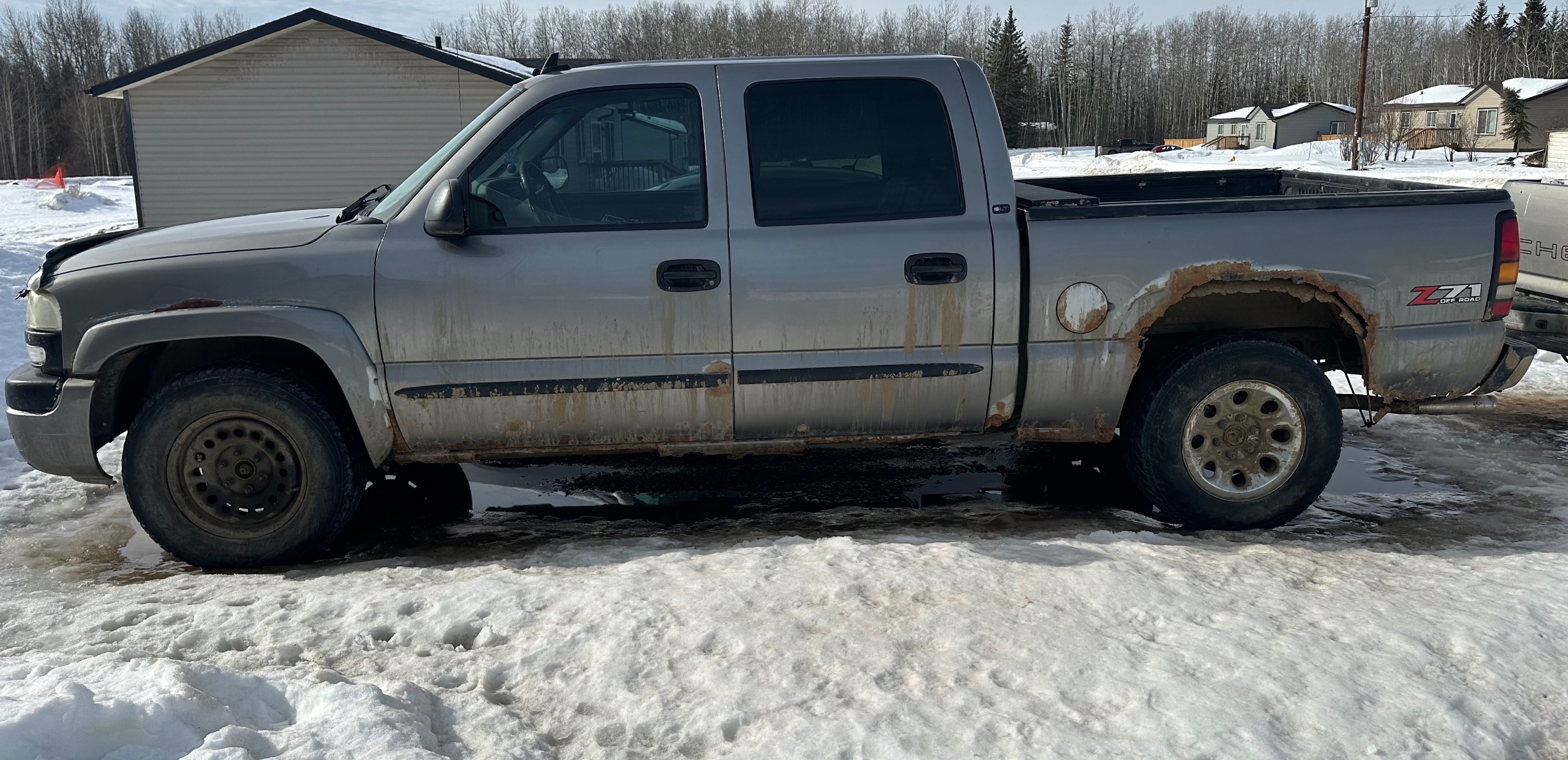 Photo of GMC Sierra 1500 ‘06 – High Mileage, Runs – $2000 OBO – Parts/Proj