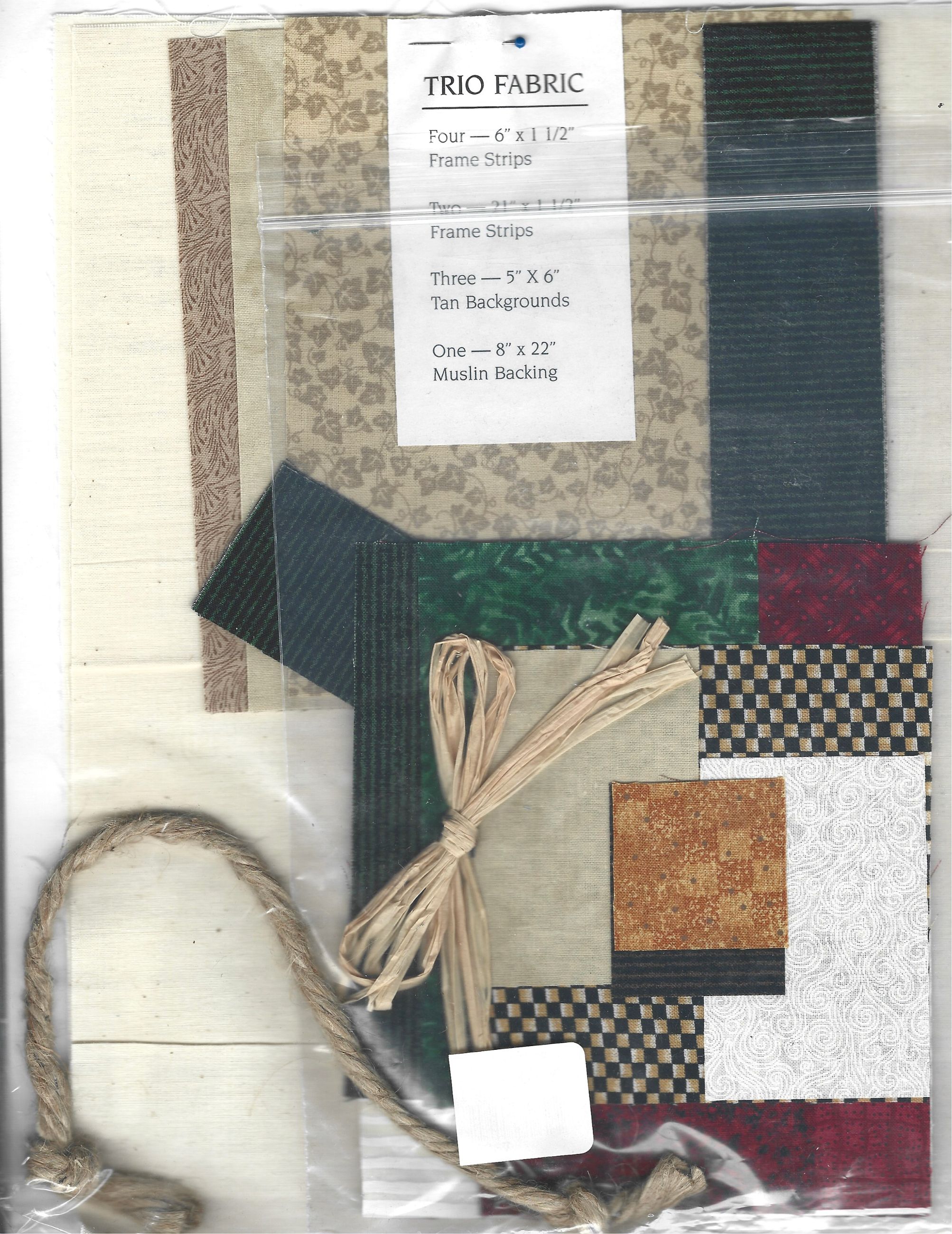 Photo of THE CHRISTMAS TRIO FABRIC KIT by JERI KELLY