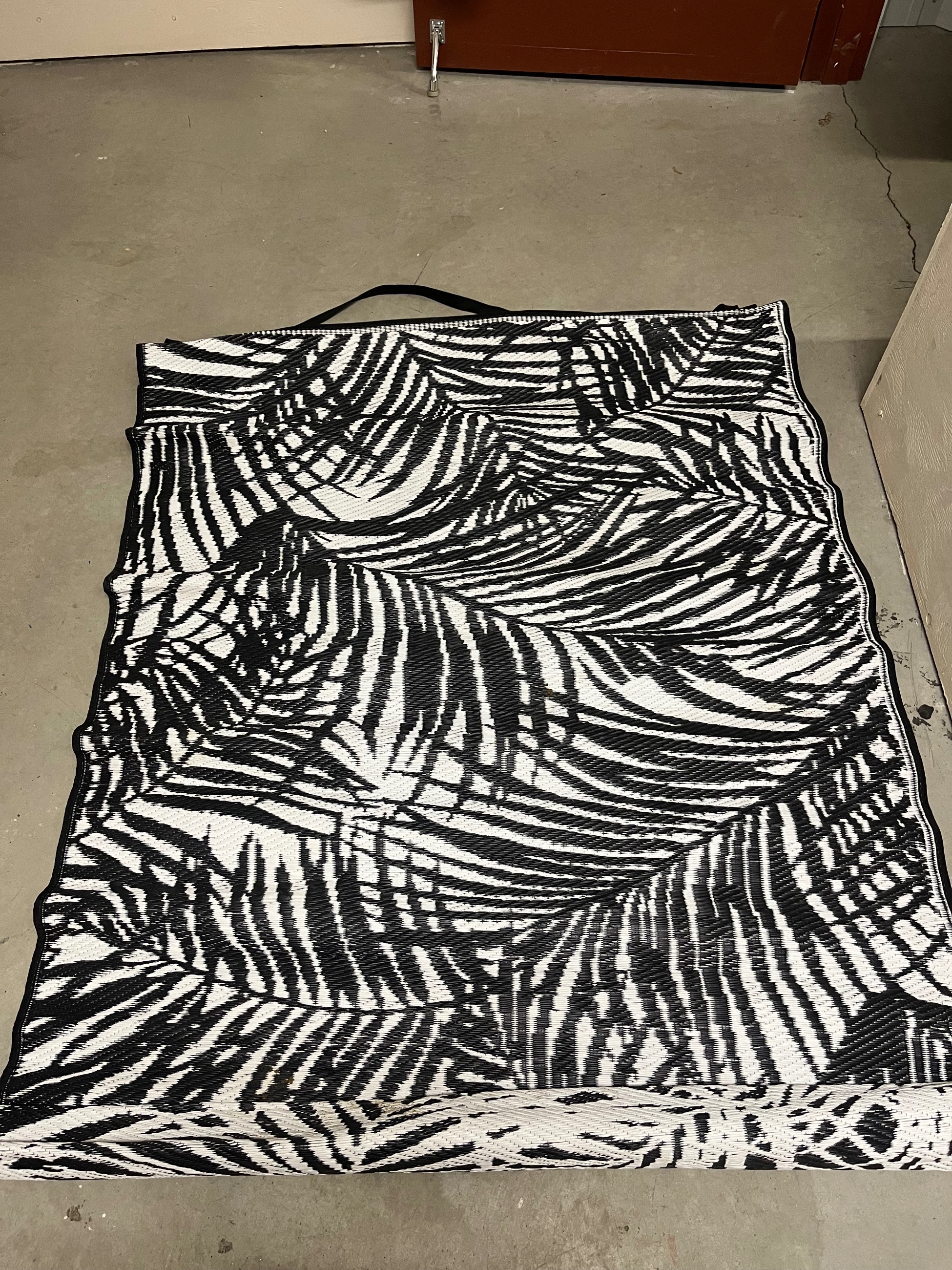 Photo of Outdoor Mat - Black & White Palm Leaf Pattern