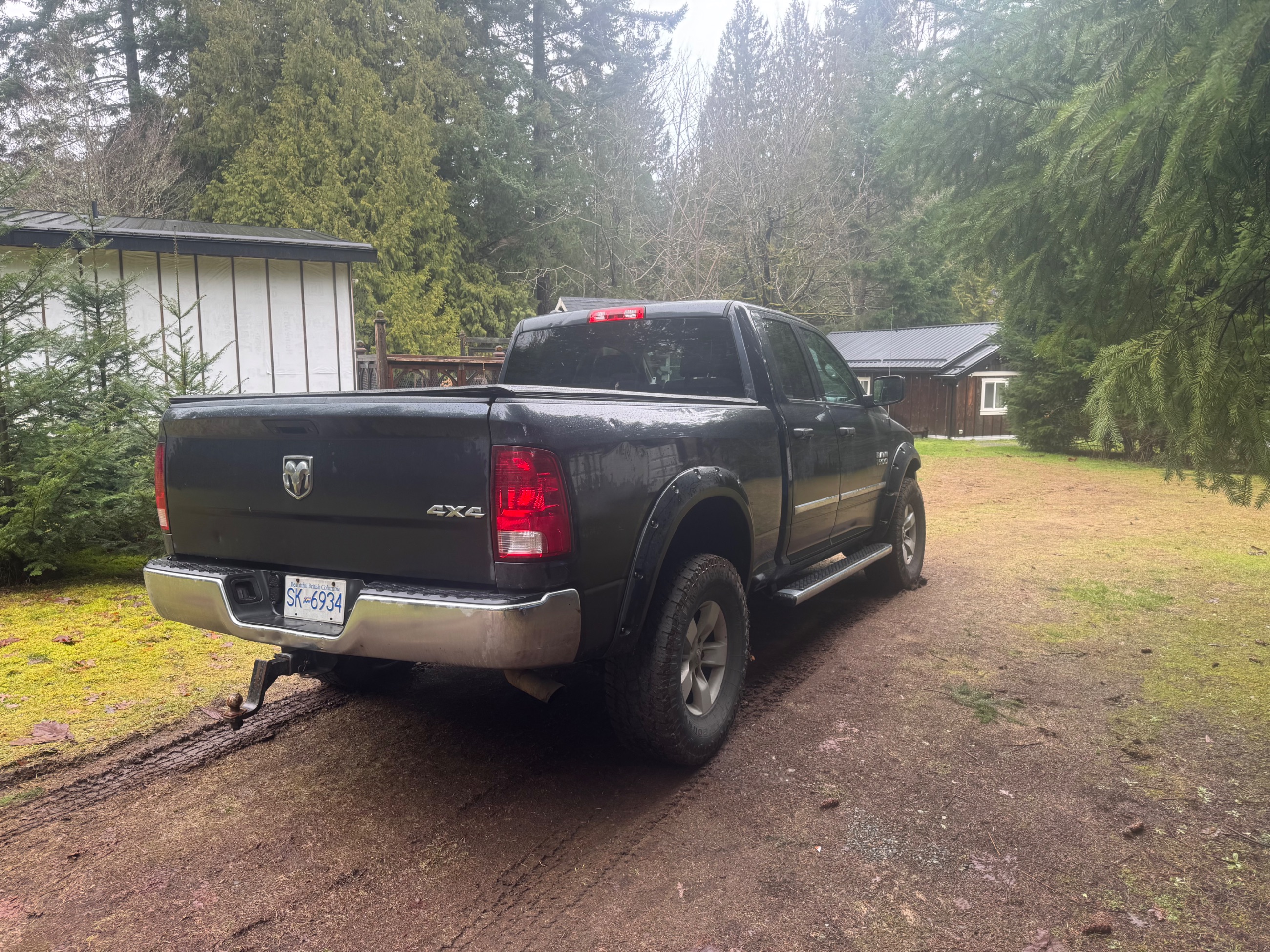 Photo of TRADE: 2018 Ram 1500 4x4 130km for Jeep/4x4 SUV.