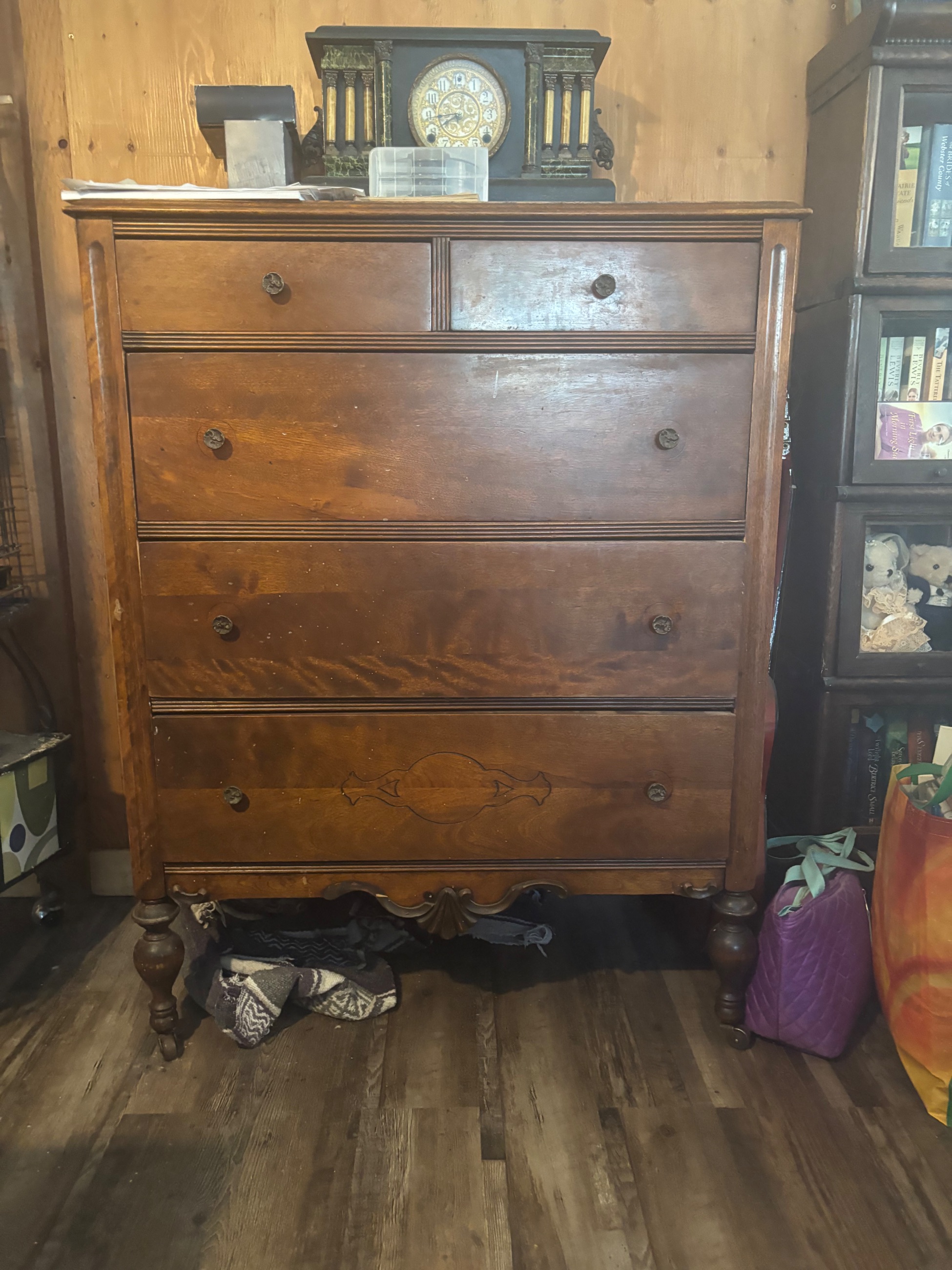 Photo of Vintage dresser
