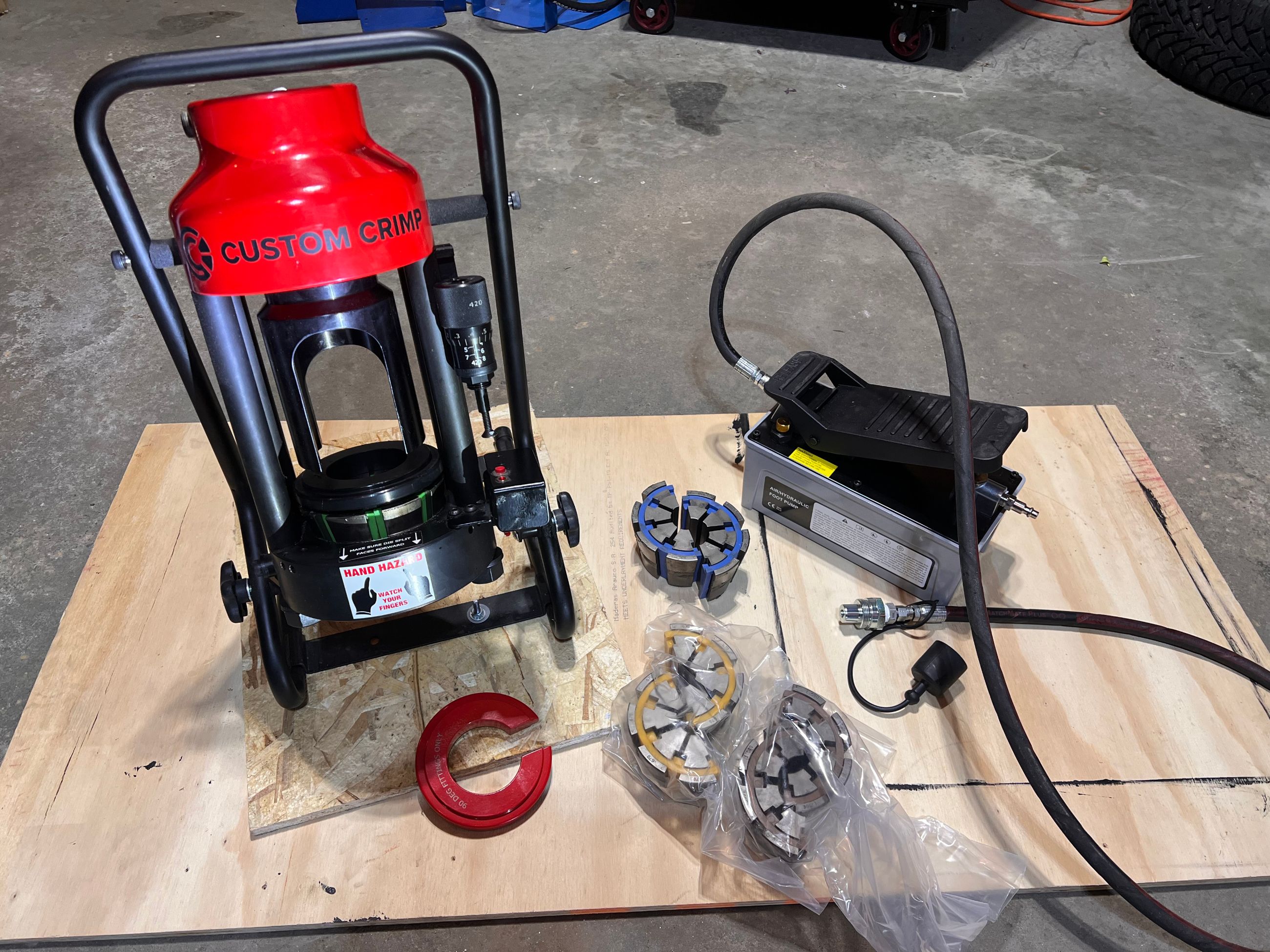 Photo of Custom Crimp Hydraulic hose crimper - Ready to use