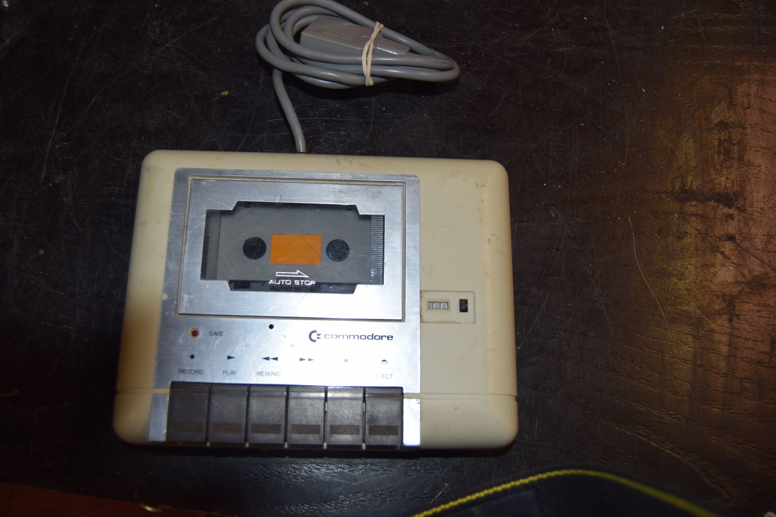 Photo of Commodore Vic 20 with dataset and programming manual