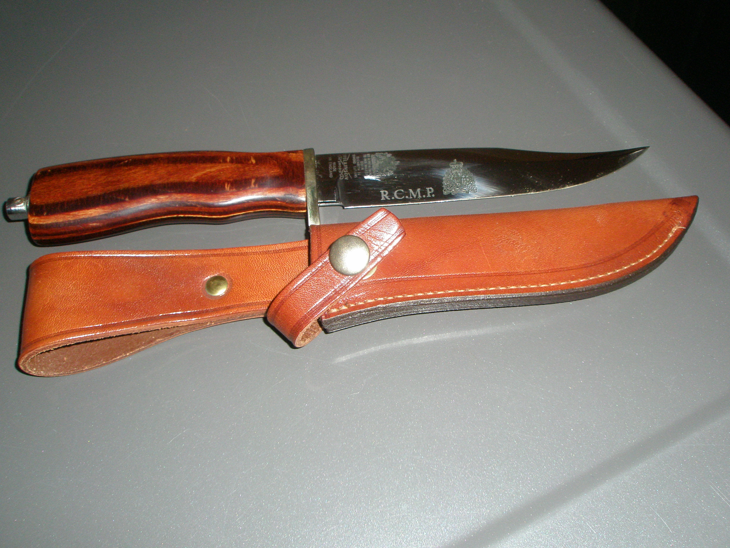 Photo of R.C.M.P. Bowie Knife