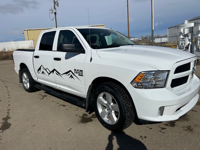 Photo of 2023 Dodge 1500 4X4, Tradesman, 6 Cyl, auto, 28K, full warranty, 