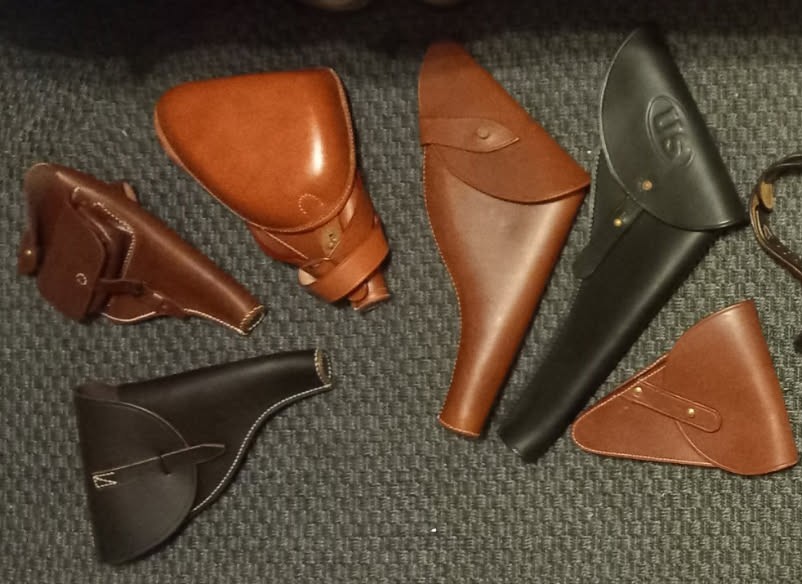 Photo of Leather Hip Shoulder Holsters for Antique Webley, Smith & Wesson, Colt, Remington, Nagant, French / Japanese / German Service Revolvers and more types