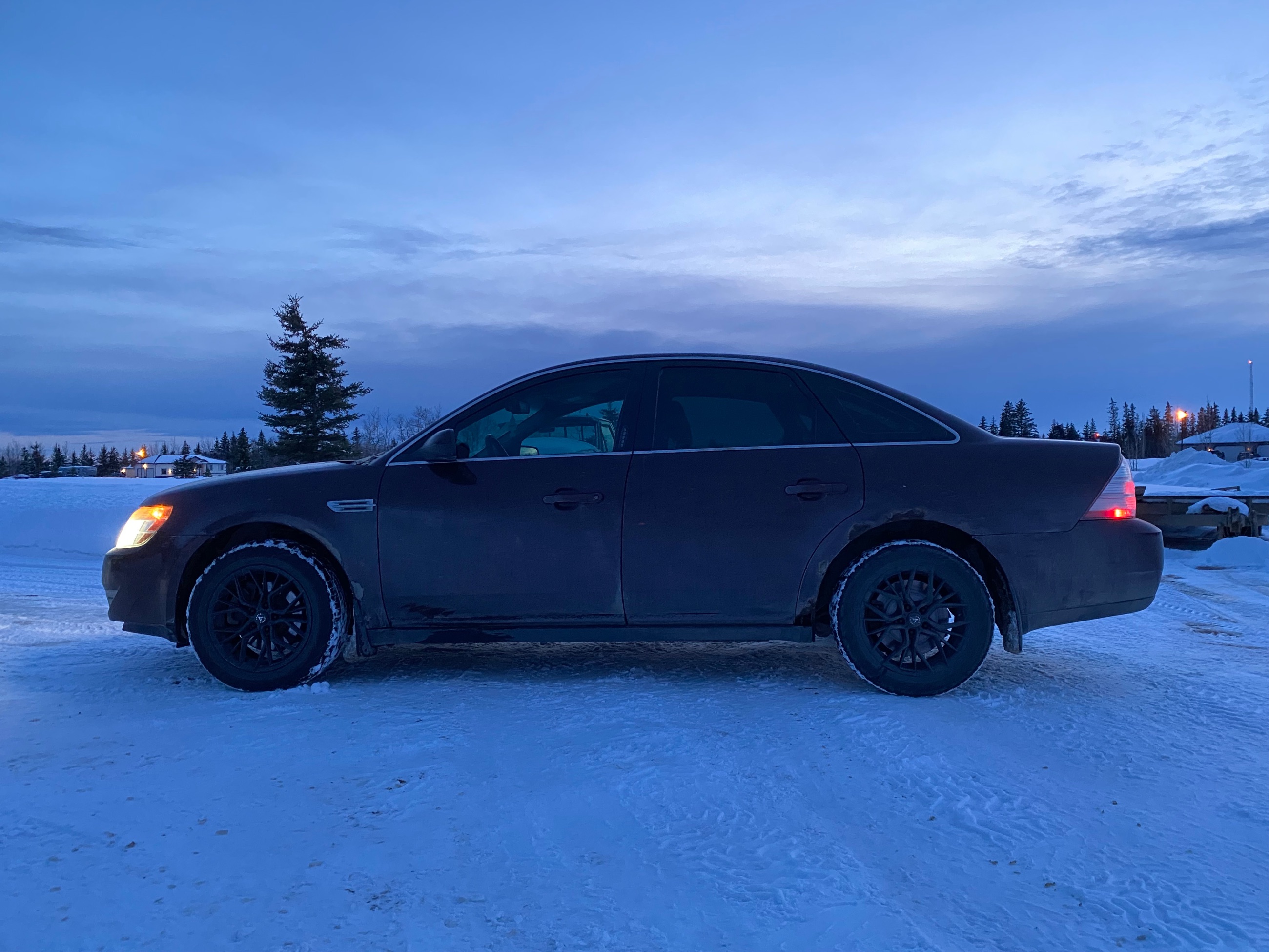 Photo of 2009 Ford Taurus SEL AWD 
