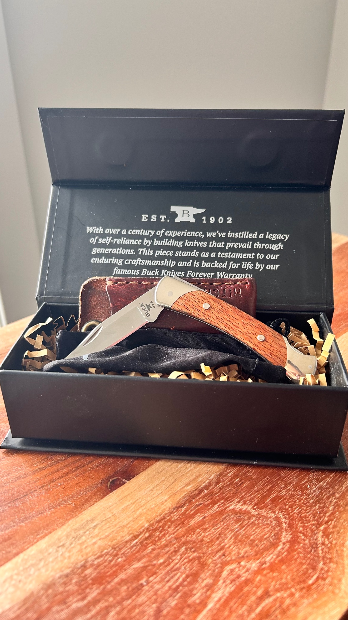 Photo of Custom Shop Buck 055