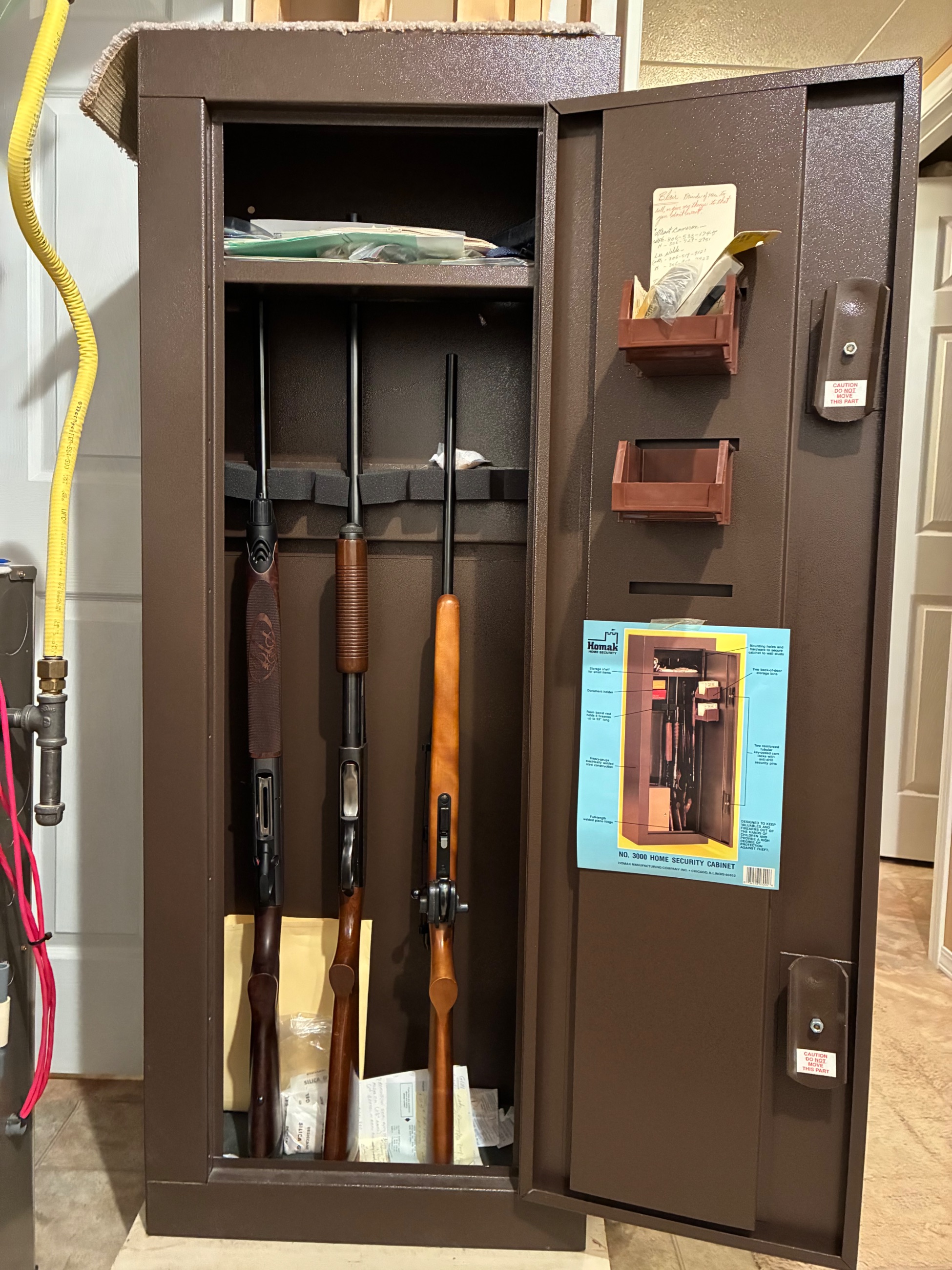 Photo of HOMAK 8 GUN STEEL SECURITY CABINET