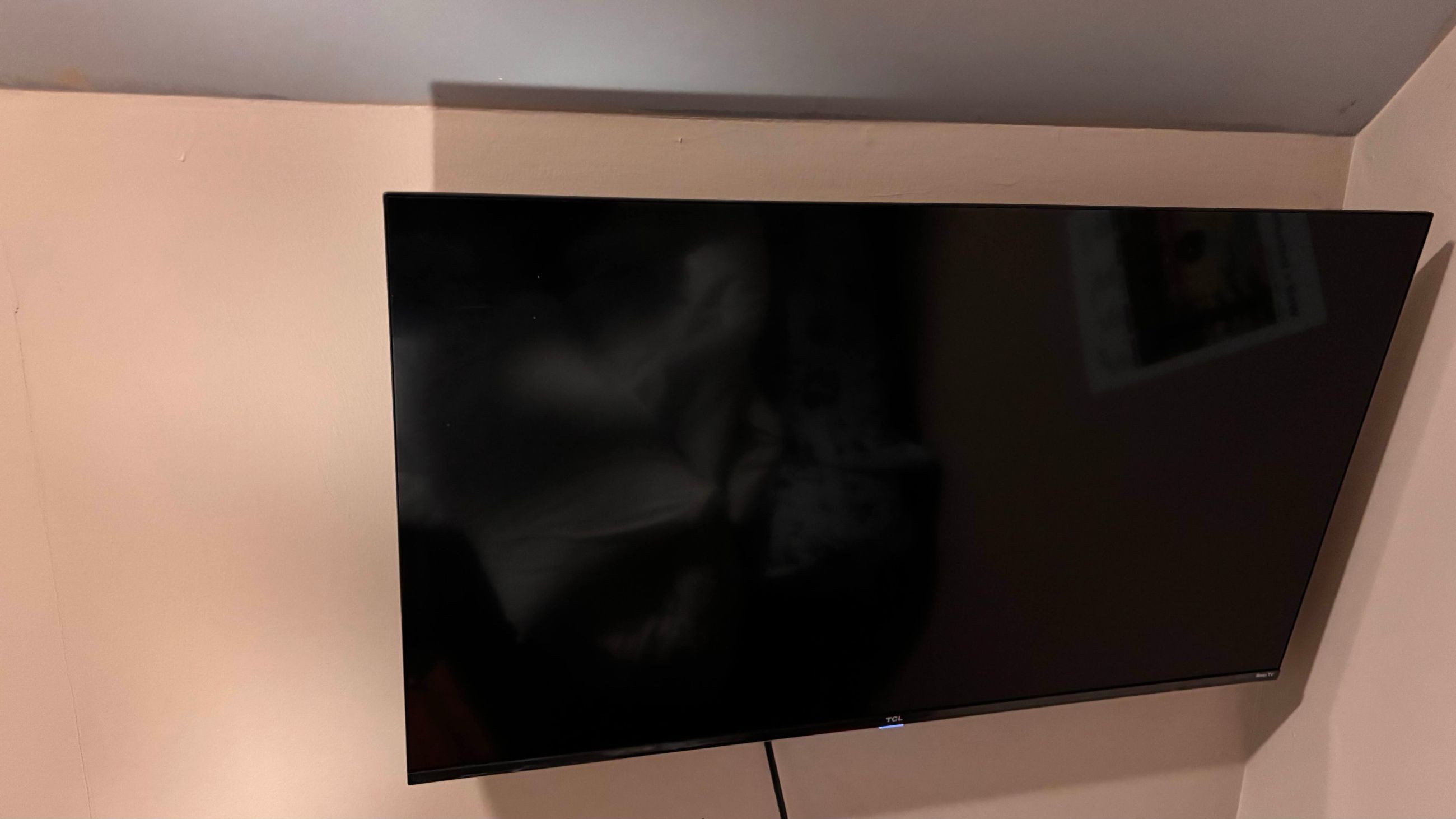 Photo of 43 TCL ROKU TV