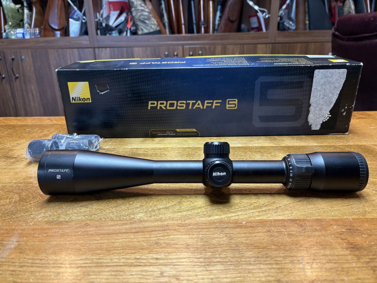 Photo of Nikon Prostaff 5 4.5-18x40