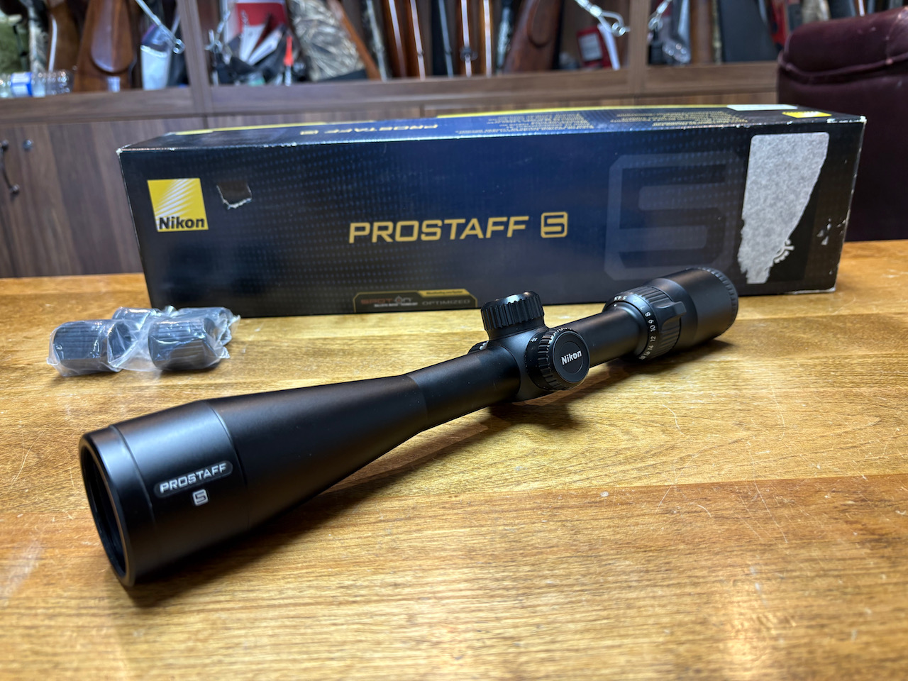 Photo of Nikon Prostaff 5 4.5-18x40