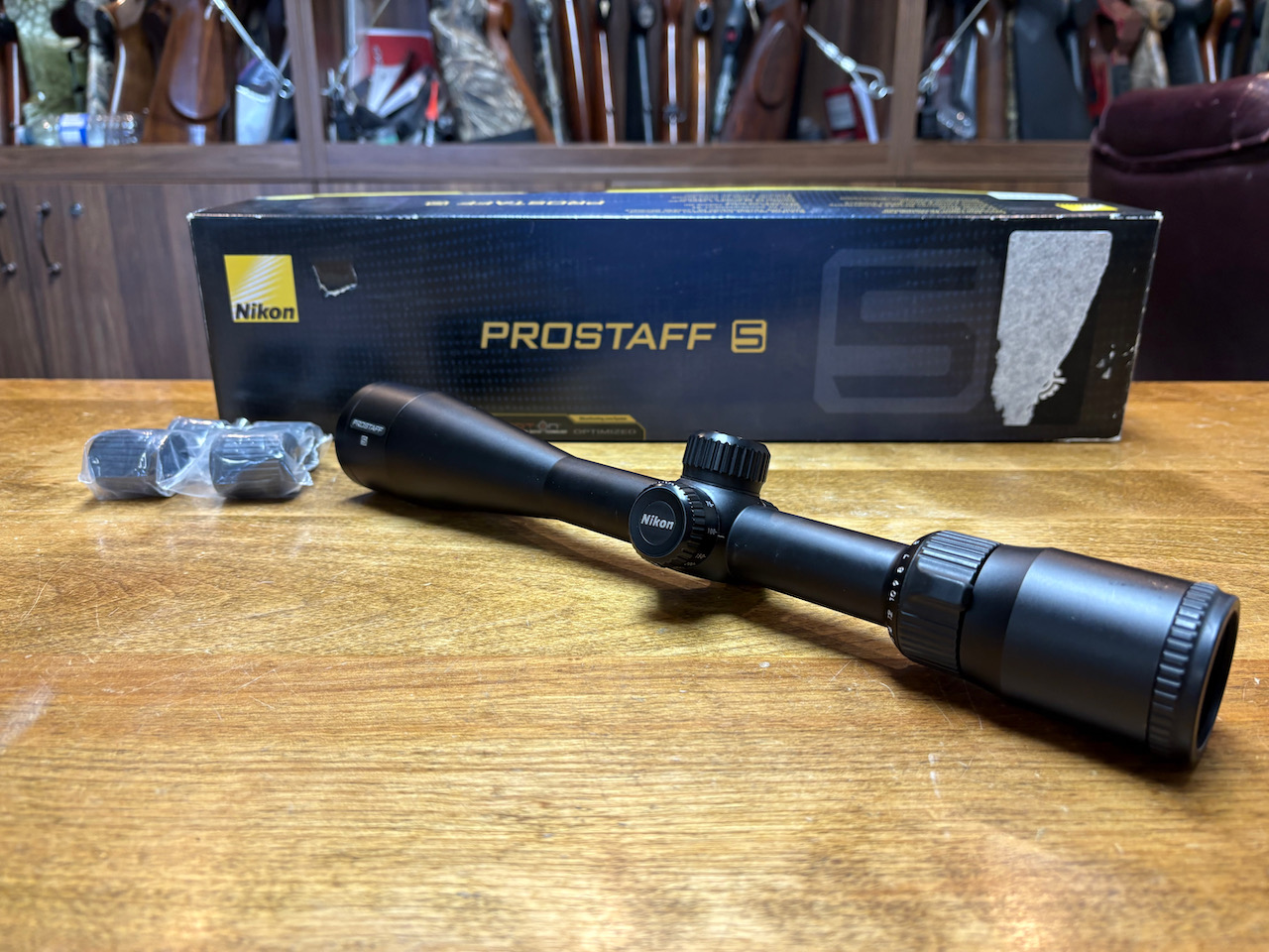 Photo of Nikon Prostaff 5 4.5-18x40