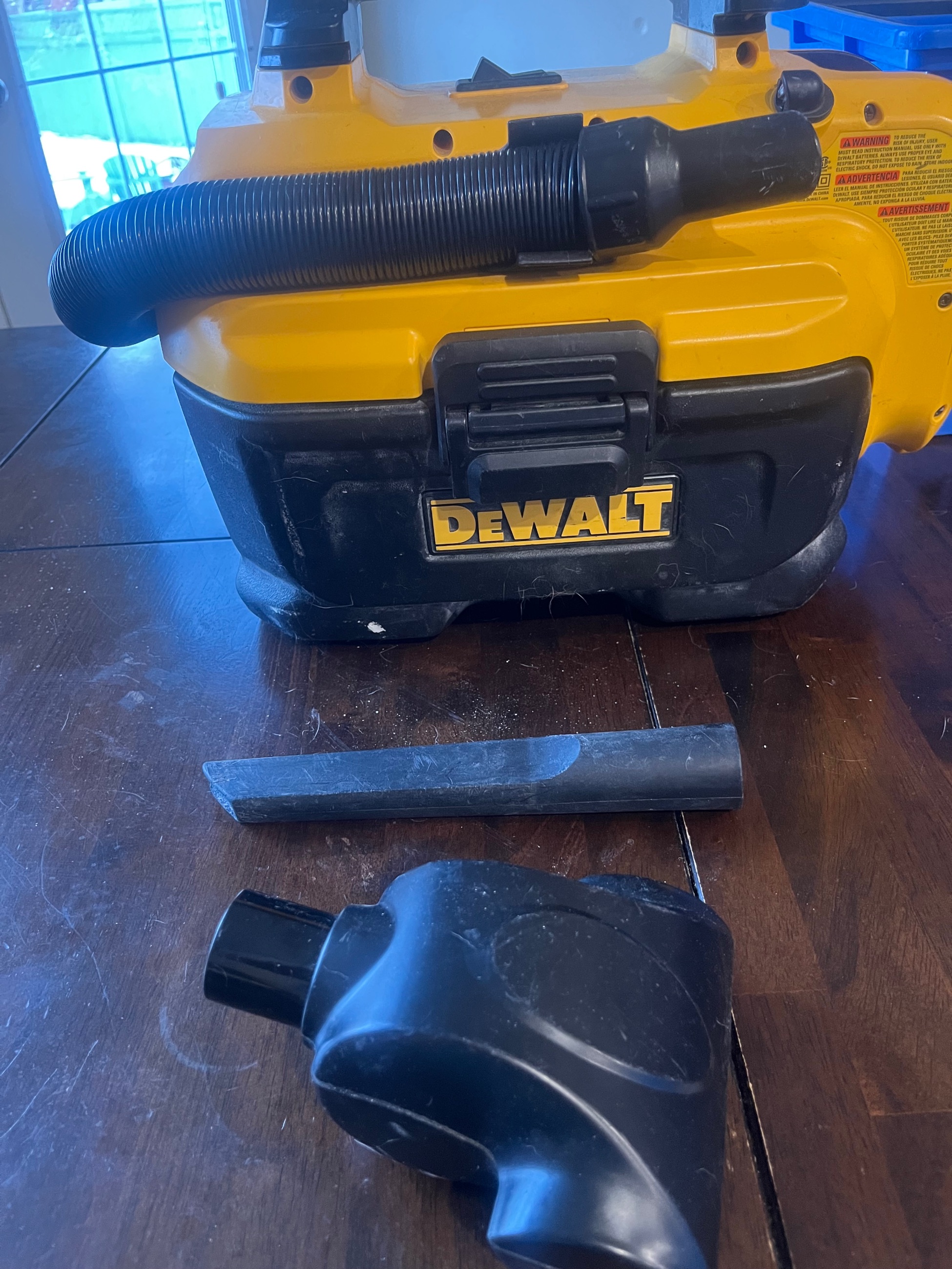 Photo of DEWALT 20V MAX cordless wet/dry vacuum