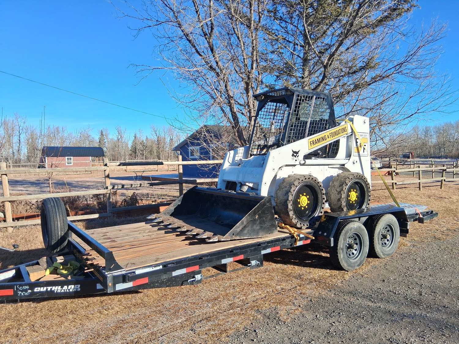 Photo of 863 BOBCAT SKIDSTEER FOR SALE INCLUDES: BUCKETS, FORKS, AUGER, AND 12/18" BITS