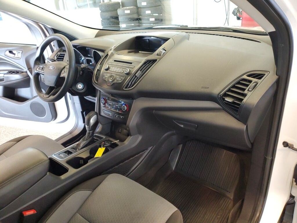 Photo of 2018 Ford Escape SE