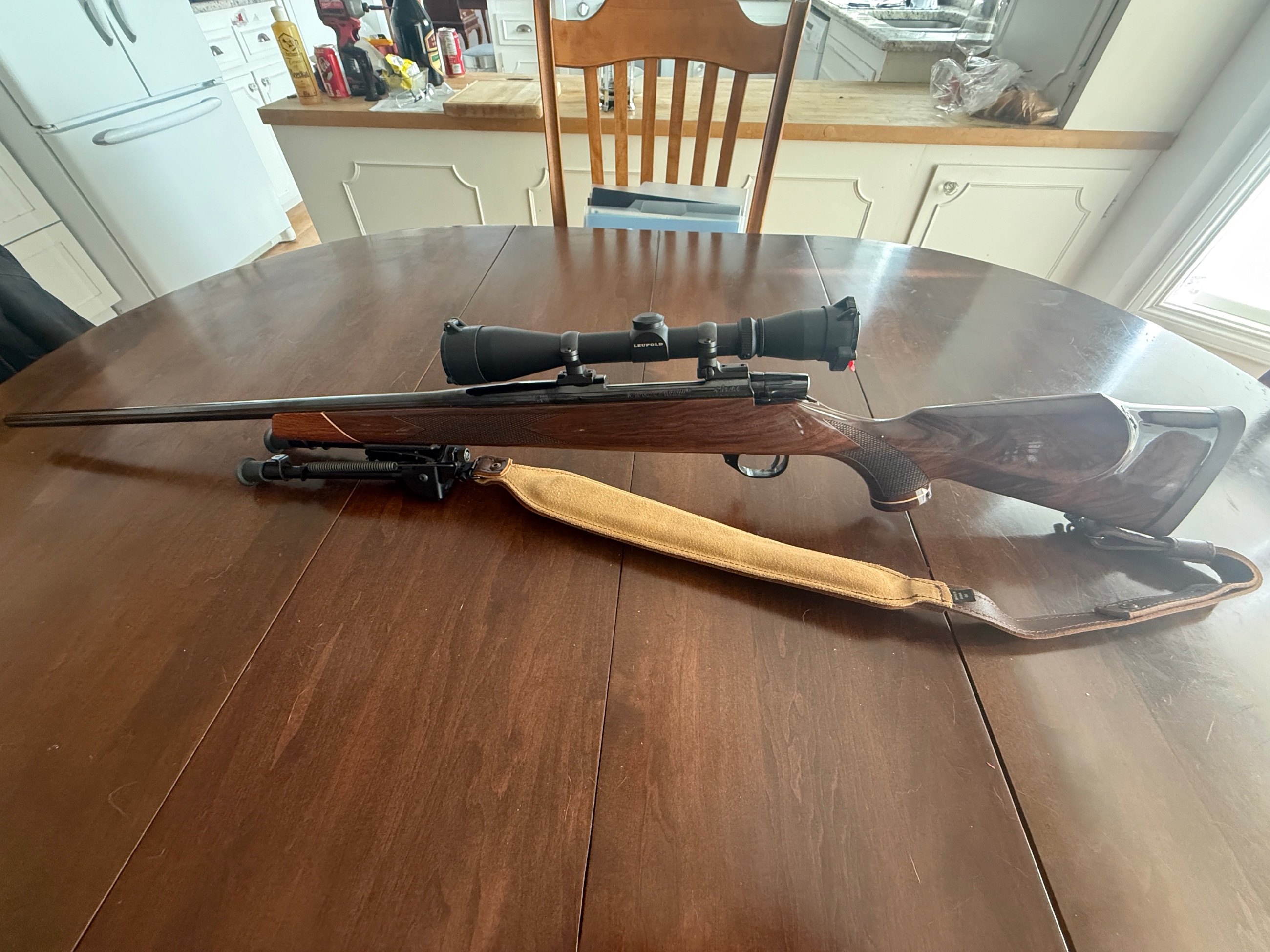 Photo of Weatherby Vanguard Deluxe 270 win