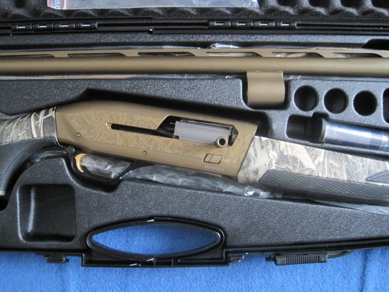 Browning Maxus II Wicked Wing Max-7 12 ga. Shotgun.  - 4 - 1763387458732_IMG_8115_800x600