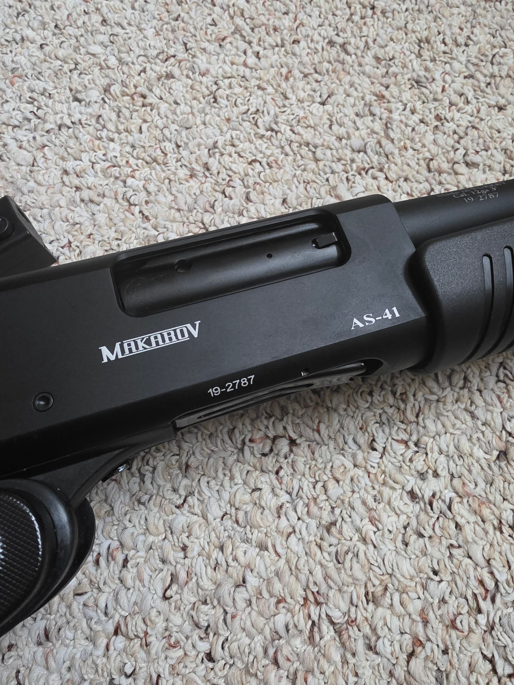 Photo of Makarov 12 gauge shotgun