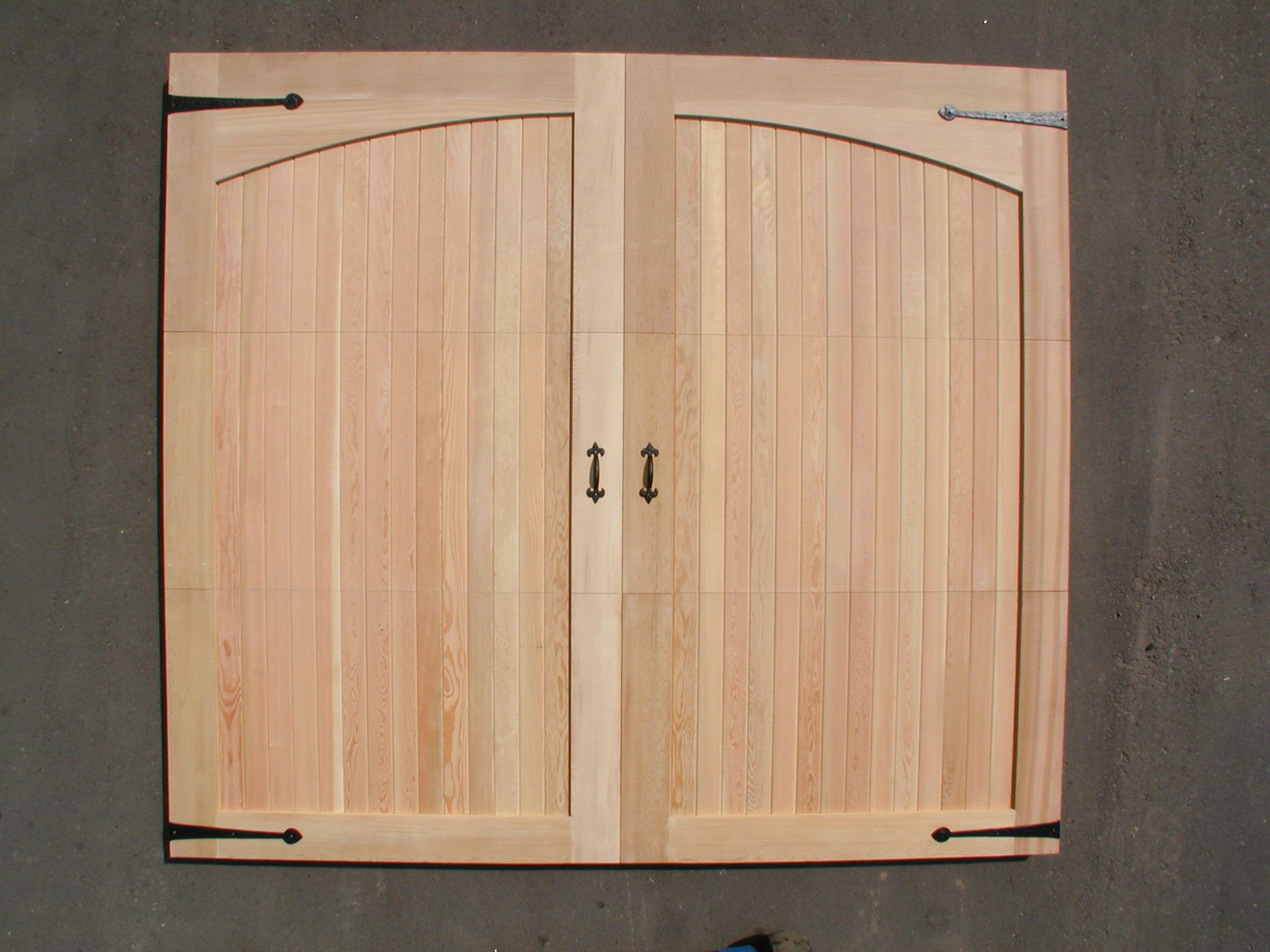 Photo of GARAGE DOOR CARRIAGE 8X8