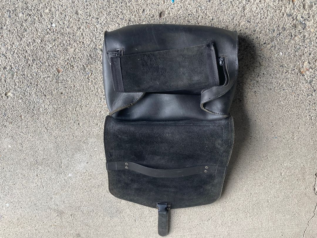FOR SALE  LEATHER MOTORCYCLE CARRY ON BAG - 2 - 1781241092366_Leather Motorcycle Carry On Bag #2