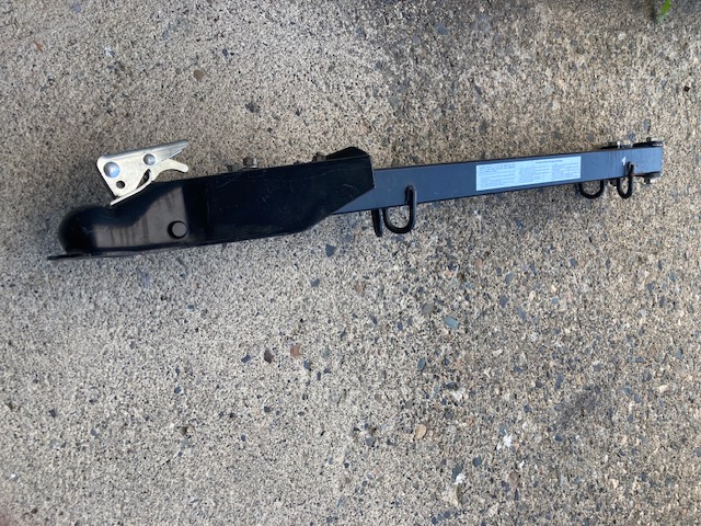 TOWING HITCH FOR SECOND VEHICLE  - 2 - 1781317562534_Picture #2